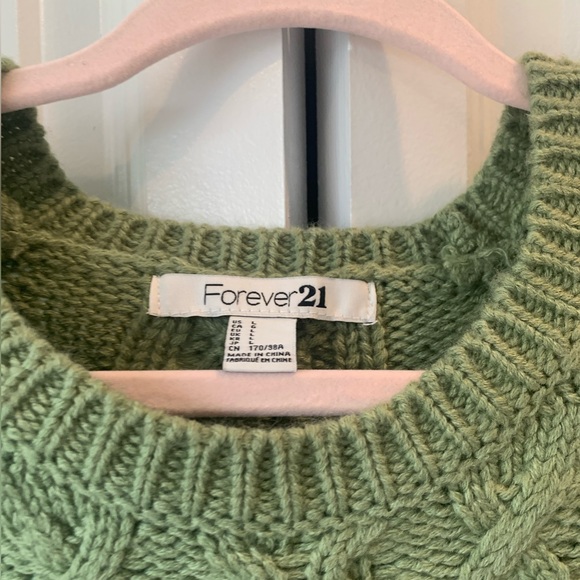 Forever 21 Cable Knit Sweater - Picture 2 of 4